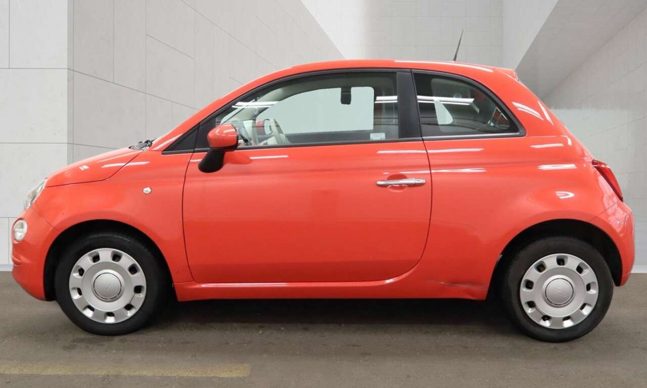 2017 FIAT 500 2017 FIAT 500