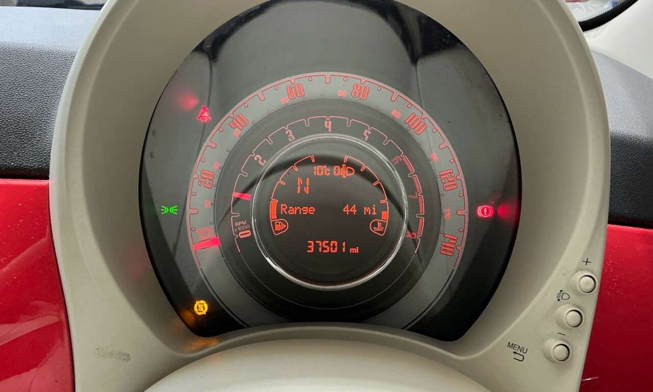 2017 FIAT 500 2017 FIAT 500