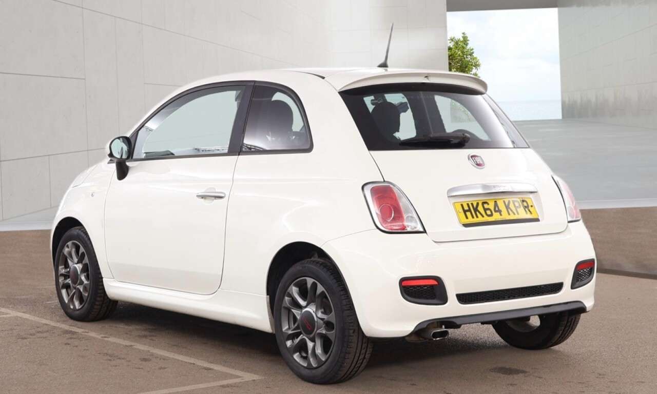 A 2014 FIAT 500 1.2 S Hatchback 3dr Petrol Manual Euro 6 (s/s) (69 bhp) Economical . A 2014 FIAT 500 1.2 S Hatchback 3dr Petrol Manual Euro 6 (s/s) (69 bhp) Economical .