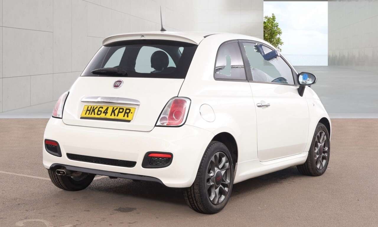 A 2014 FIAT 500 1.2 S Hatchback 3dr Petrol Manual Euro 6 (s/s) (69 bhp) Economical . A 2014 FIAT 500 1.2 S Hatchback 3dr Petrol Manual Euro 6 (s/s) (69 bhp) Economical .
