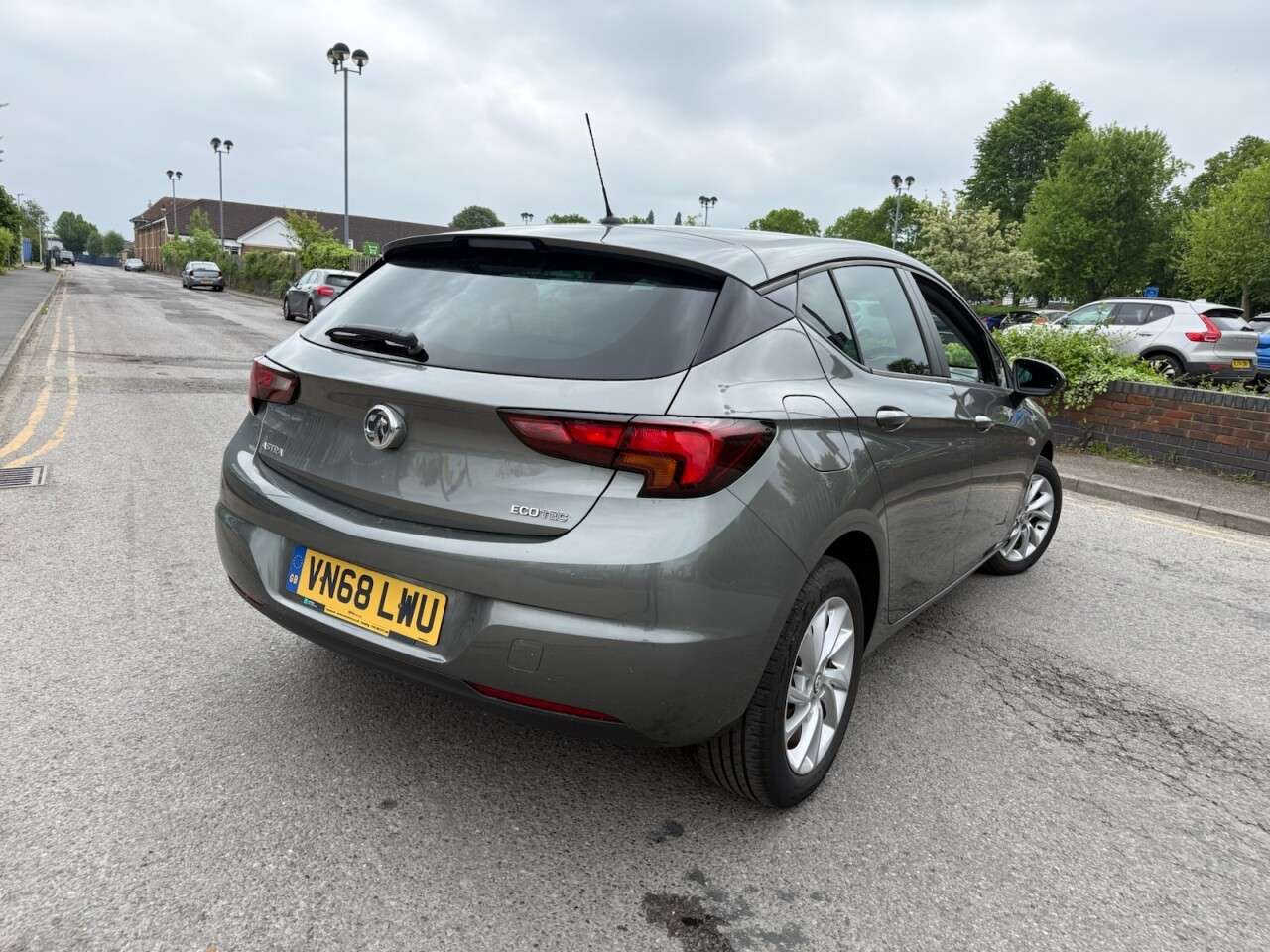 A 2019 VAUXHALL ASTRA 1.0i Turbo ecoTEC Design Hatchback 5dr Petrol Manual Euro 6 (s/s) (105 ps) A 2019 VAUXHALL ASTRA 1.0i Turbo ecoTEC Design Hatchback 5dr Petrol Manual Euro 6 (s/s) (105 ps)