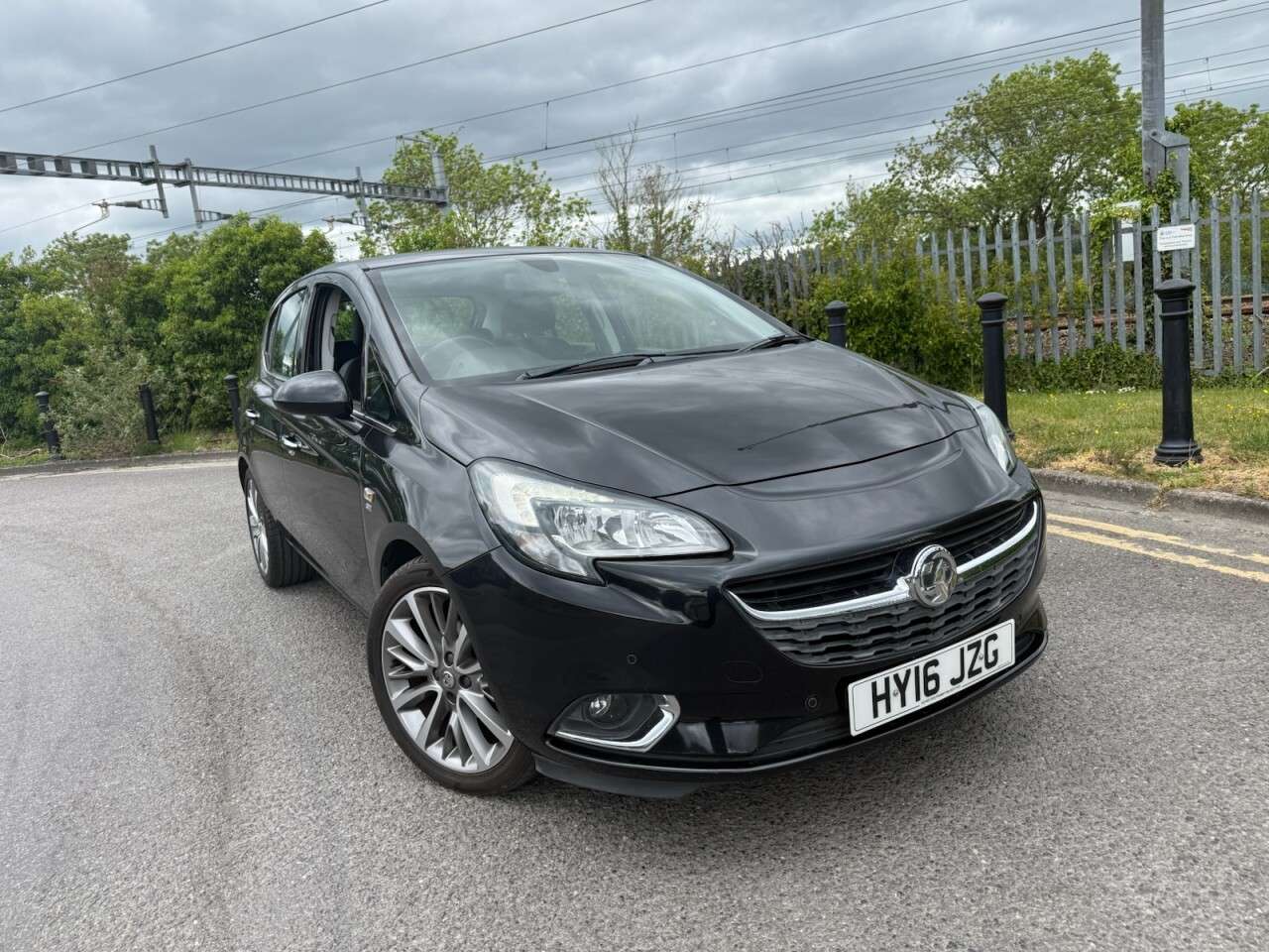 A 2016 VAUXHALL CORSA 1.4i SE Hatchback 5dr Petrol Auto Euro 6 (90 ps) 12 MONTHS MOT, 6 MONTHS WA A 2016 VAUXHALL CORSA 1.4i SE Hatchback 5dr Petrol Auto Euro 6 (90 ps) 12 MONTHS MOT, 6 MONTHS WA
