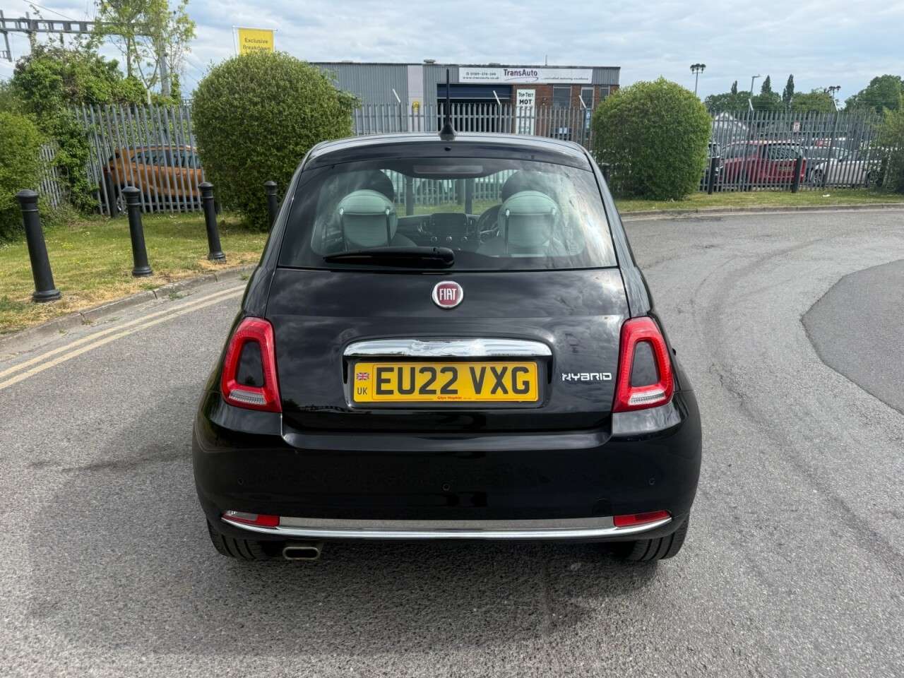 A 2022 FIAT 500 1.0 MHEV Dolcevita Hatchback 3dr Petrol Manual Euro 6 (s/s) (70 bhp) Econom A 2022 FIAT 500 1.0 MHEV Dolcevita Hatchback 3dr Petrol Manual Euro 6 (s/s) (70 bhp) Econom