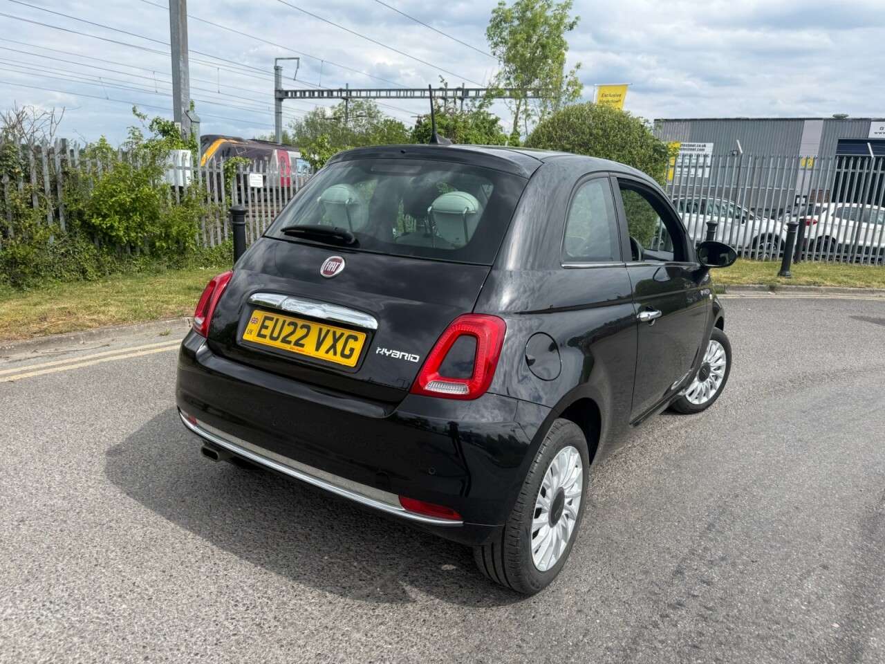 A 2022 FIAT 500 1.0 MHEV Dolcevita Hatchback 3dr Petrol Manual Euro 6 (s/s) (70 bhp) Econom A 2022 FIAT 500 1.0 MHEV Dolcevita Hatchback 3dr Petrol Manual Euro 6 (s/s) (70 bhp) Econom