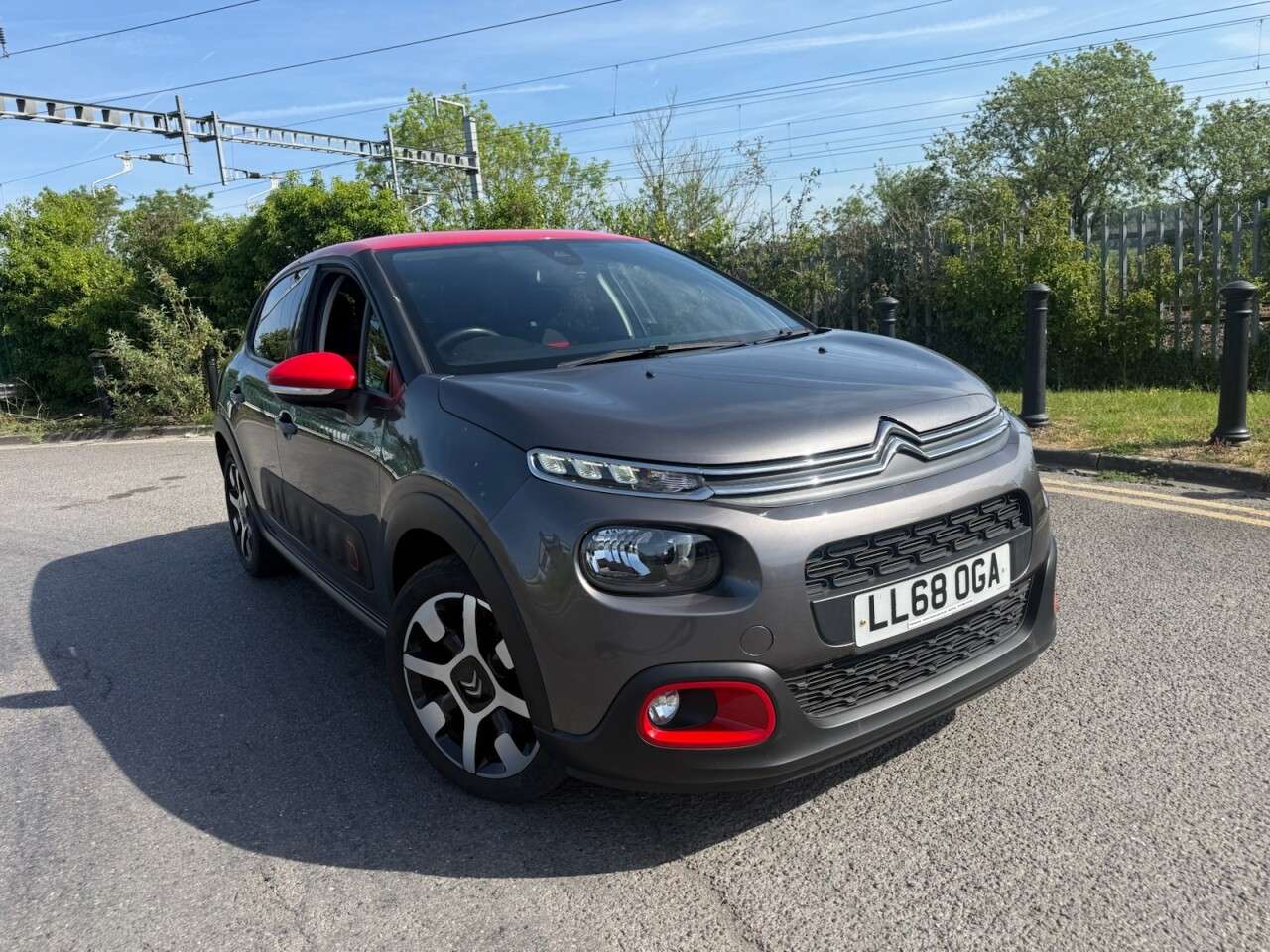 A 2018 CITROEN C3 1.2 PureTech Flair Nav Edition Hatchback 5dr Petrol Manual Euro 6 (s/s) (11 A 2018 CITROEN C3 1.2 PureTech Flair Nav Edition Hatchback 5dr Petrol Manual Euro 6 (s/s) (11