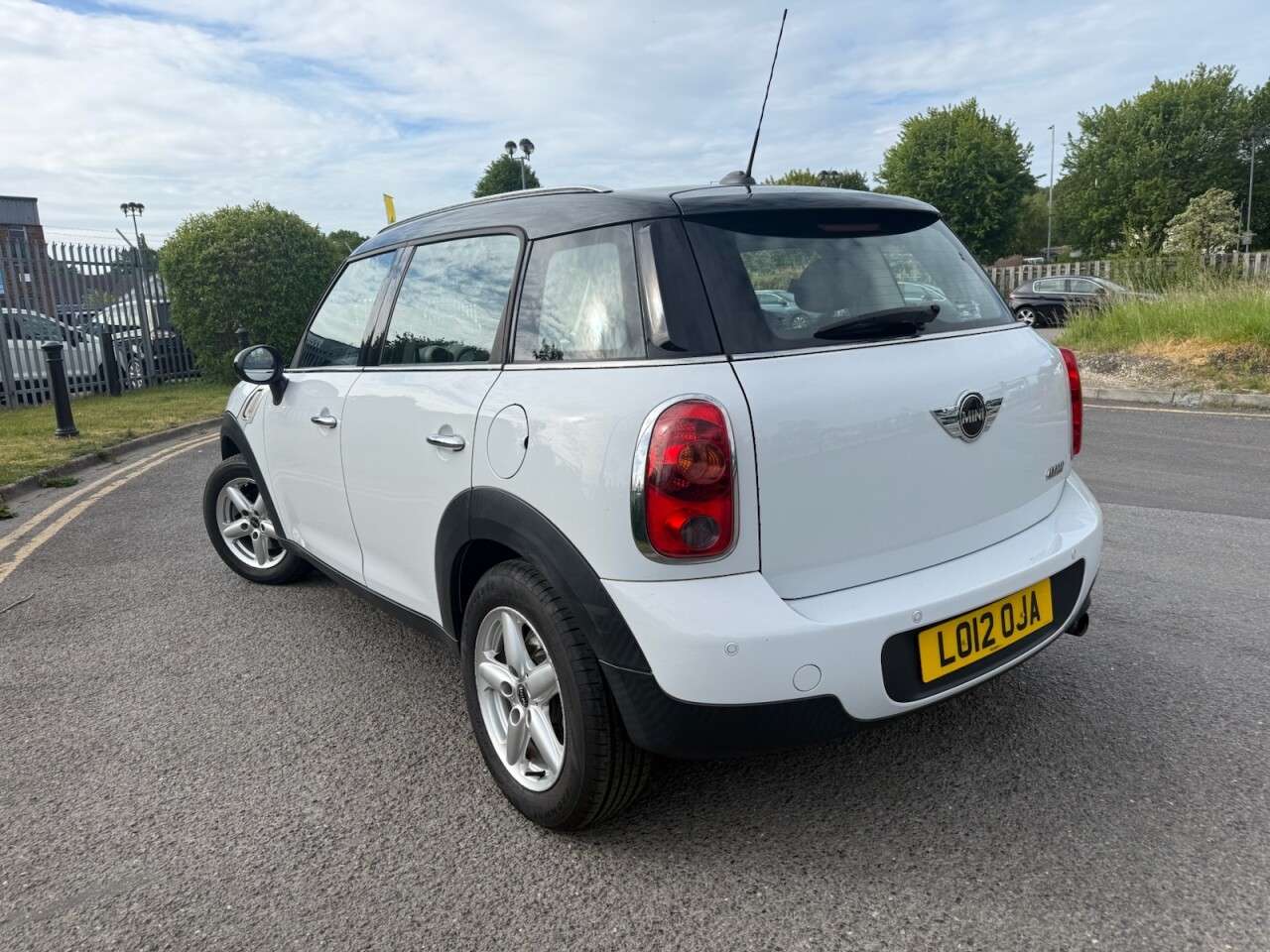 2012 MINI COUNTRYMAN 2012 MINI COUNTRYMAN