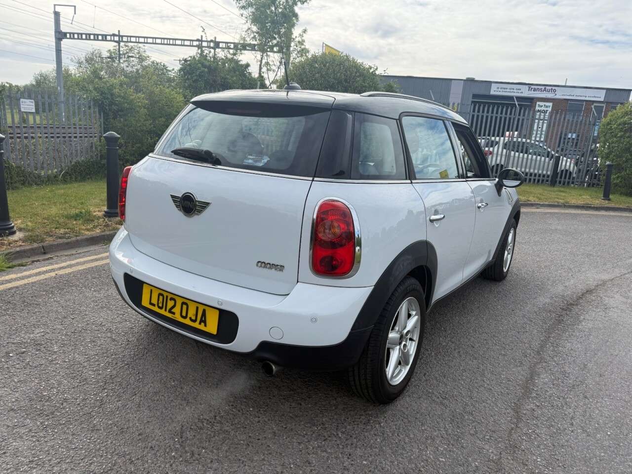 2012 MINI COUNTRYMAN 2012 MINI COUNTRYMAN
