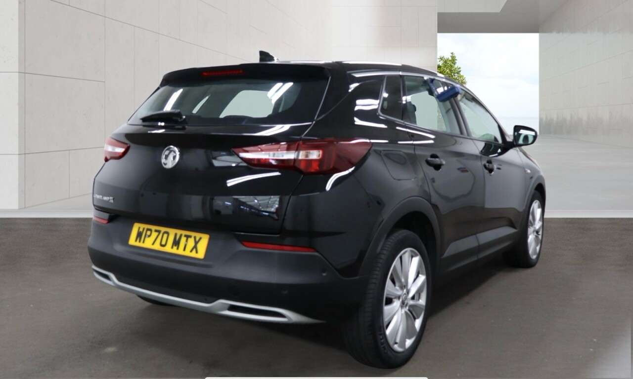 A 2020 VAUXHALL GRANDLAND X 1.2 Turbo Elite Nav SUV 5dr Petrol Auto 8Spd Euro 6 (s/s) (130 ps) Navigati A 2020 VAUXHALL GRANDLAND X 1.2 Turbo Elite Nav SUV 5dr Petrol Auto 8Spd Euro 6 (s/s) (130 ps) Navigati