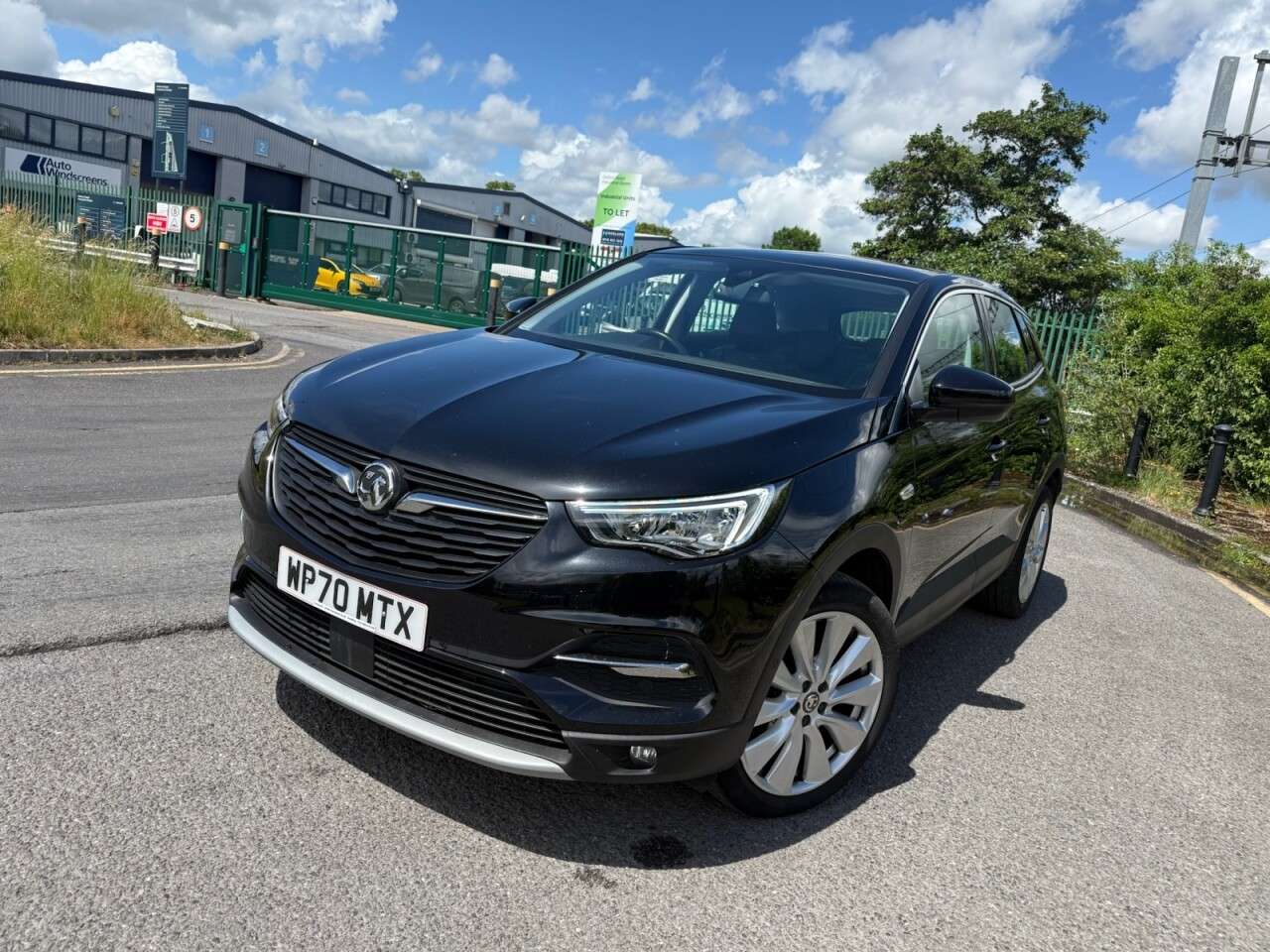 A 2020 VAUXHALL GRANDLAND X 1.2 Turbo Elite Nav SUV 5dr Petrol Auto 8Spd Euro 6 (s/s) (130 ps) Navigati A 2020 VAUXHALL GRANDLAND X 1.2 Turbo Elite Nav SUV 5dr Petrol Auto 8Spd Euro 6 (s/s) (130 ps) Navigati
