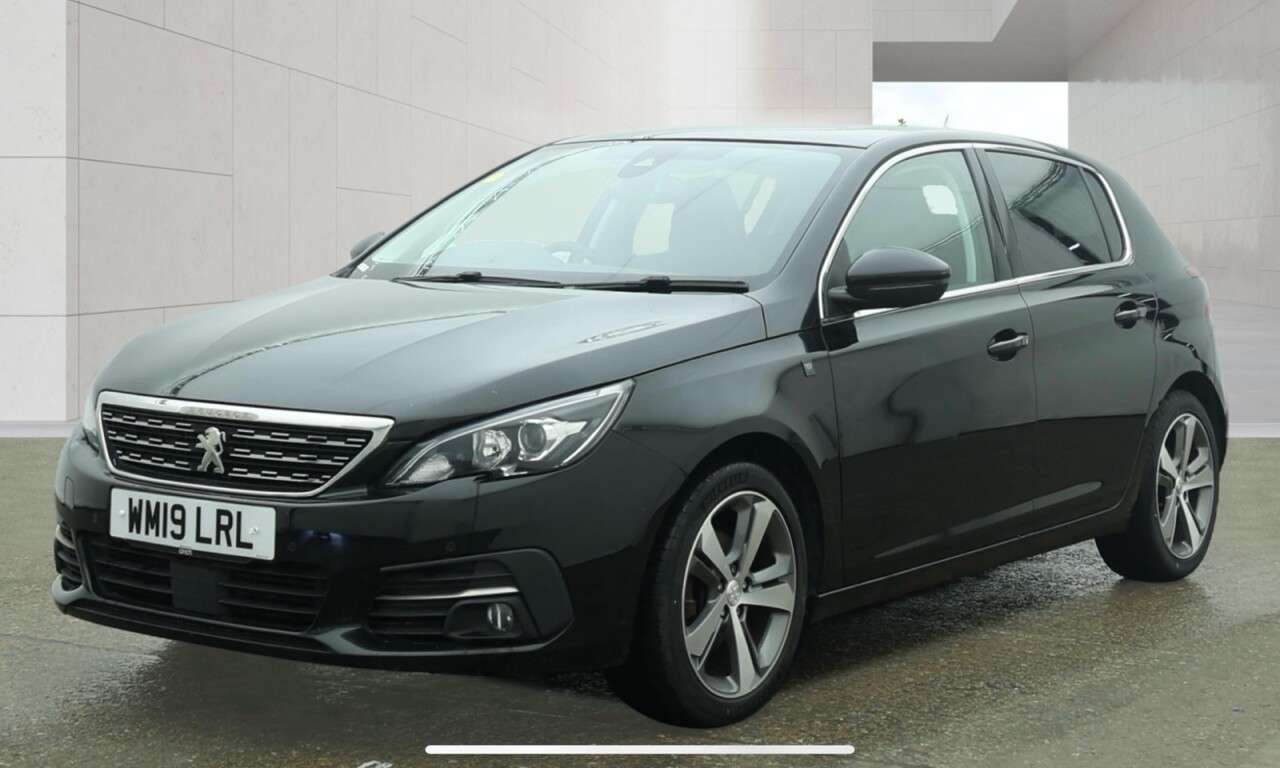 A 2019 PEUGEOT 308 1.2 PureTech Tech Edition Hatchback 5dr Petrol Manual Euro 6 (s/s) (130 ps) A 2019 PEUGEOT 308 1.2 PureTech Tech Edition Hatchback 5dr Petrol Manual Euro 6 (s/s) (130 ps)