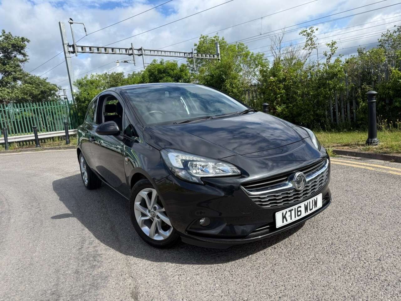 A 2016 VAUXHALL CORSA 1.4i ecoFLEX Energy Hatchback 3dr Petrol Manual Euro 6 (a/c) (75 ps) Econom A 2016 VAUXHALL CORSA 1.4i ecoFLEX Energy Hatchback 3dr Petrol Manual Euro 6 (a/c) (75 ps) Econom