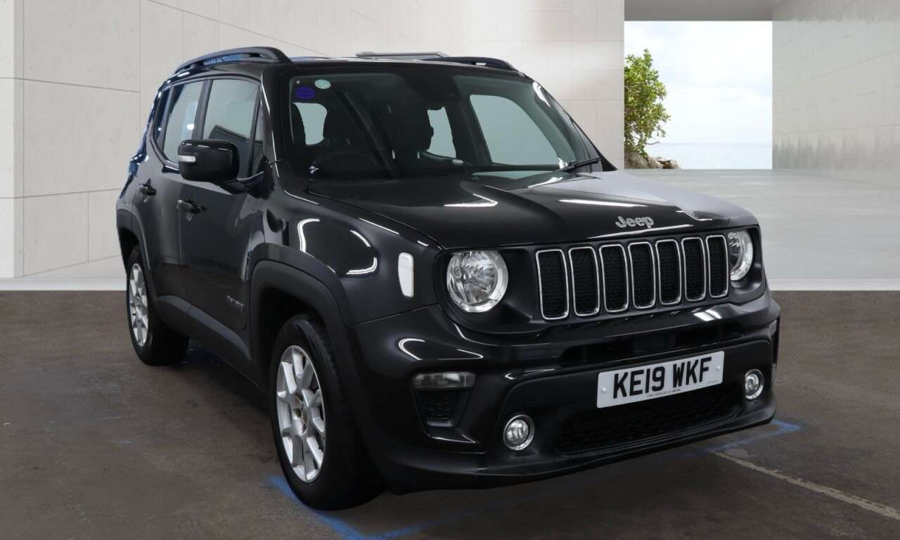 A 2019 JEEP RENEGADE 1.0 GSE T3 Longitude SUV 5dr Petrol Manual Euro 6 (s/s) (120 ps) Economical A 2019 JEEP RENEGADE 1.0 GSE T3 Longitude SUV 5dr Petrol Manual Euro 6 (s/s) (120 ps) Economical
