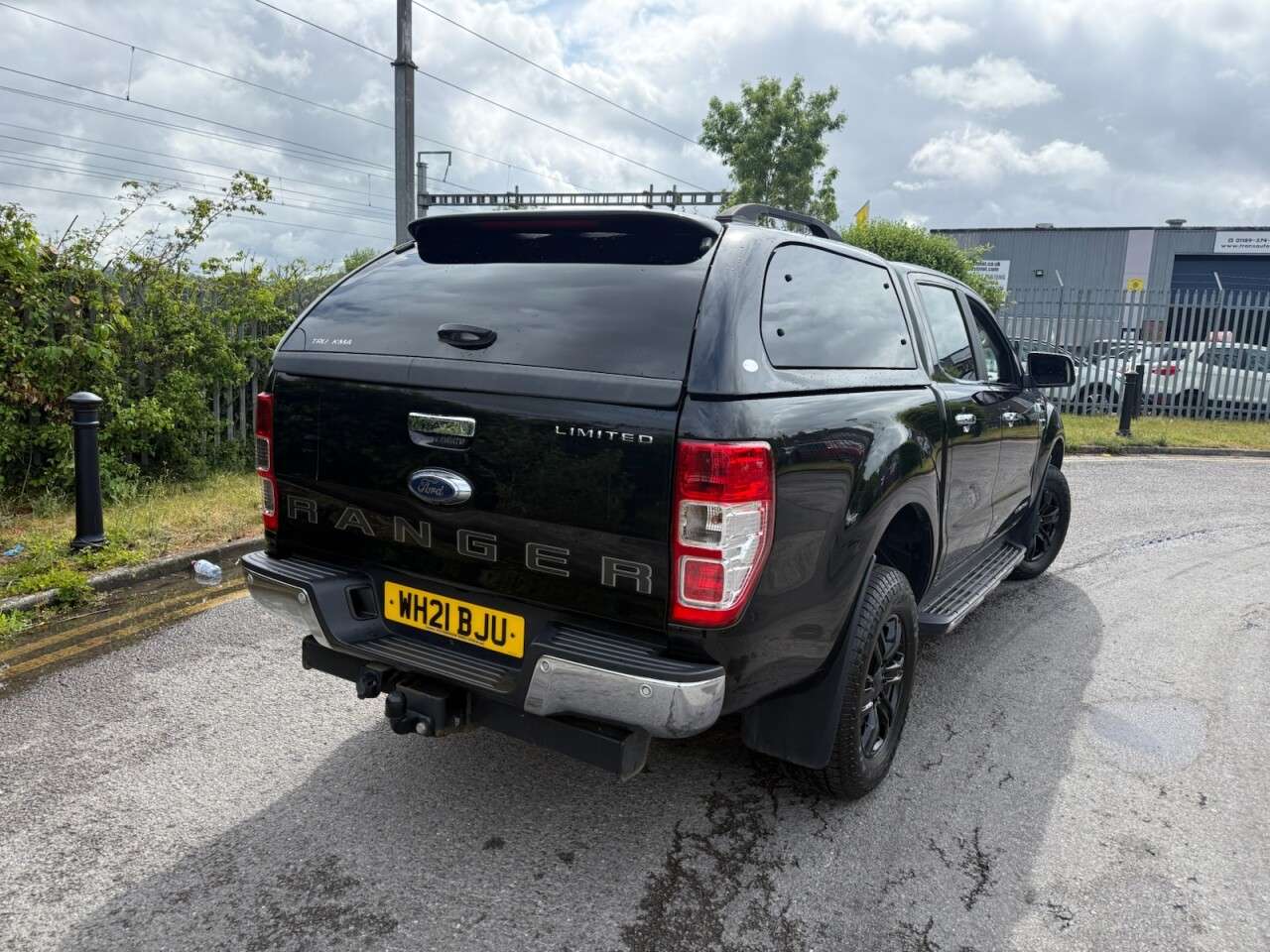 A 2021 FORD RANGER 2.0 EcoBlue Limited Pickup Double Cab 4dr Diesel Auto 4WD Euro 6 (s/s) (213 A 2021 FORD RANGER 2.0 EcoBlue Limited Pickup Double Cab 4dr Diesel Auto 4WD Euro 6 (s/s) (213