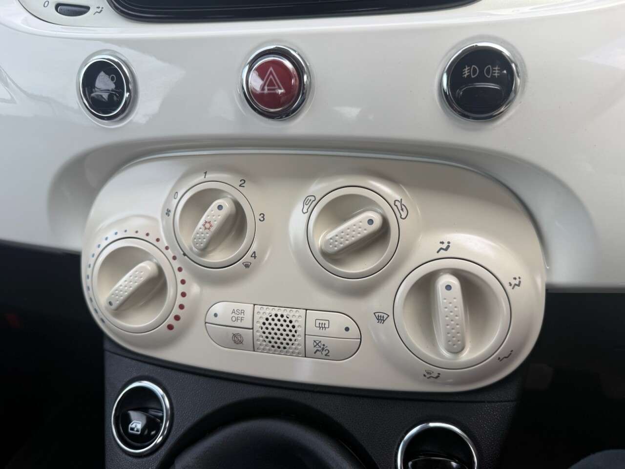 2018 FIAT 500C 2018 FIAT 500C