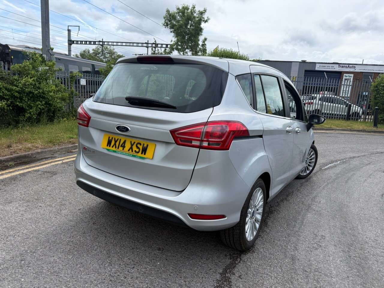 A 2014 FORD B-MAX 1.6 Titanium MPV 5dr Petrol Powershift Euro 5 (105 ps) 12 Months MOT + 6 Mo A 2014 FORD B-MAX 1.6 Titanium MPV 5dr Petrol Powershift Euro 5 (105 ps) 12 Months MOT + 6 Mo
