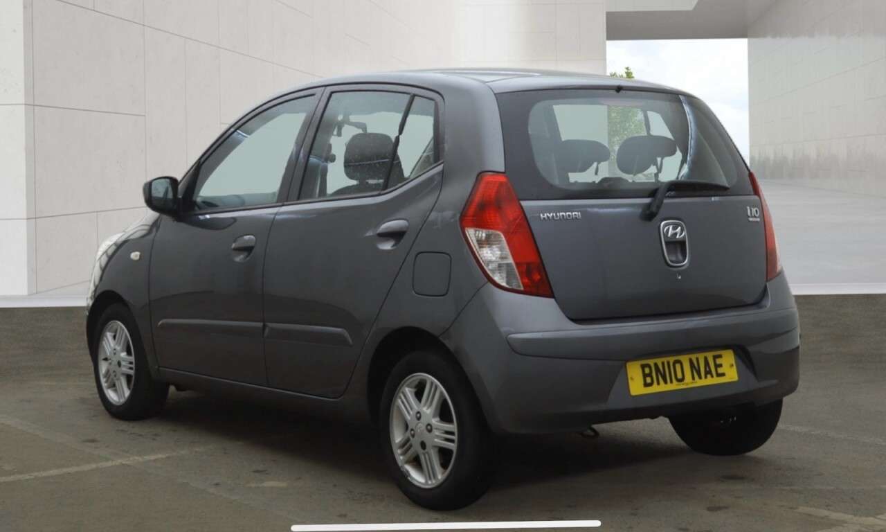 A 2010 HYUNDAI I10 1.1 Edition Hatchback 5dr Petrol Manual Euro 4 (66 bhp) Economical .Hatchba A 2010 HYUNDAI I10 1.1 Edition Hatchback 5dr Petrol Manual Euro 4 (66 bhp) Economical .Hatchba
