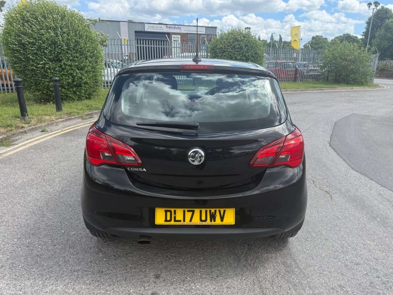 A 2017 VAUXHALL CORSA 1.4i ecoFLEX SRi Hatchback 5dr Petrol Manual Euro 6 (90 ps) 12 Months MOT + A 2017 VAUXHALL CORSA 1.4i ecoFLEX SRi Hatchback 5dr Petrol Manual Euro 6 (90 ps) 12 Months MOT +