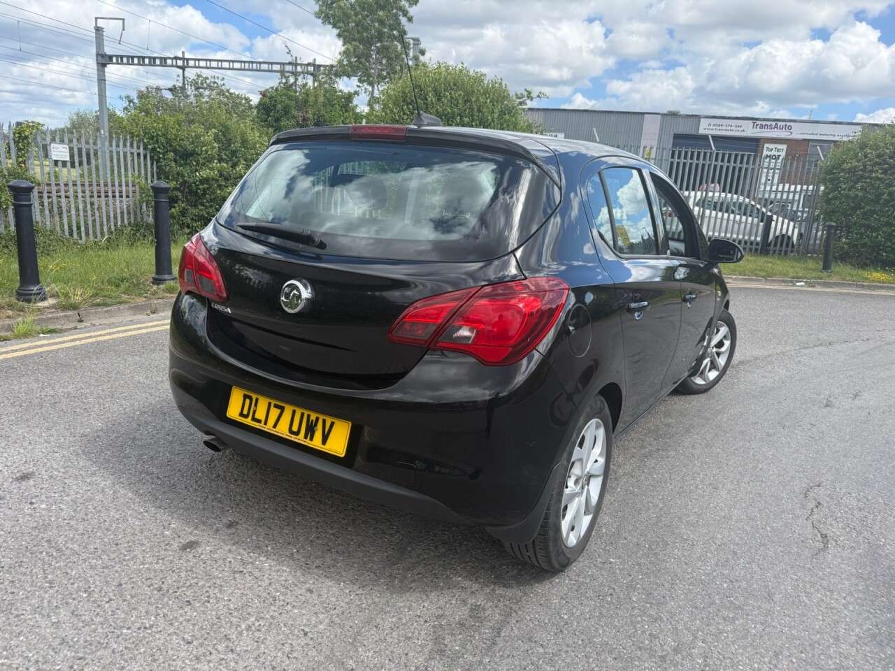 A 2017 VAUXHALL CORSA 1.4i ecoFLEX SRi Hatchback 5dr Petrol Manual Euro 6 (90 ps) 12 Months MOT + A 2017 VAUXHALL CORSA 1.4i ecoFLEX SRi Hatchback 5dr Petrol Manual Euro 6 (90 ps) 12 Months MOT +