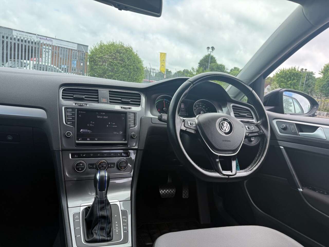 2015 VOLKSWAGEN E-GOLF 2015 VOLKSWAGEN E-GOLF