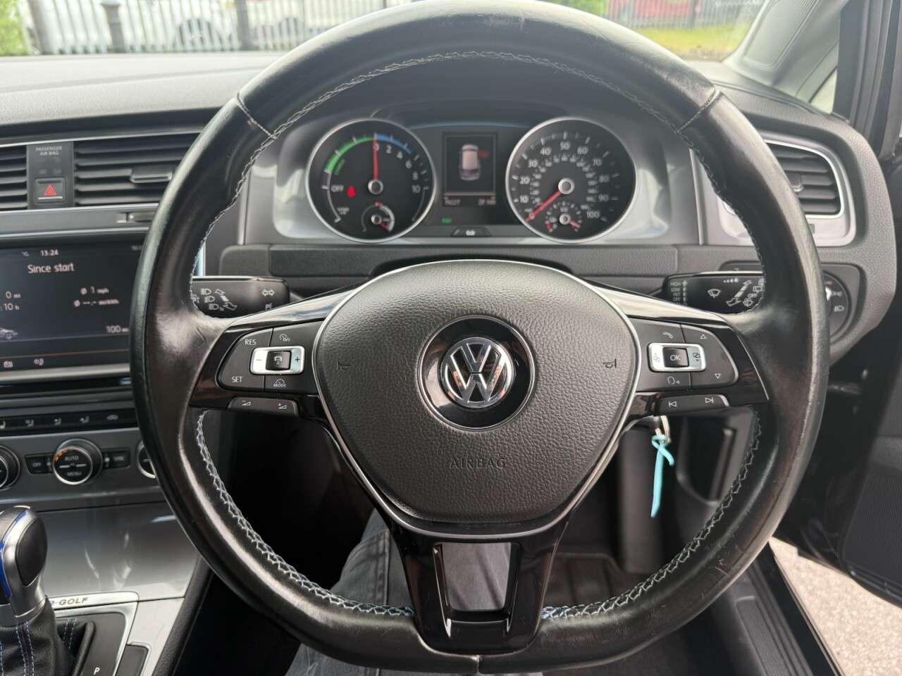 2015 VOLKSWAGEN E-GOLF 2015 VOLKSWAGEN E-GOLF