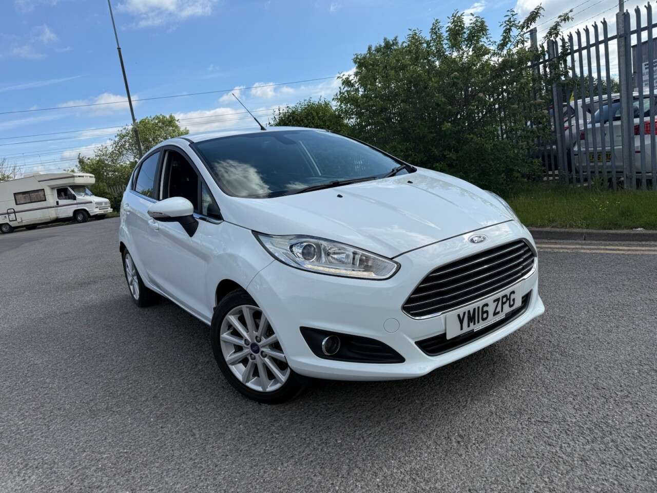 A 2016 FORD FIESTA 1.0T EcoBoost Titanium Hatchback 5dr Petrol Manual Euro 6 (s/s) (100 ps) Ec A 2016 FORD FIESTA 1.0T EcoBoost Titanium Hatchback 5dr Petrol Manual Euro 6 (s/s) (100 ps) Ec