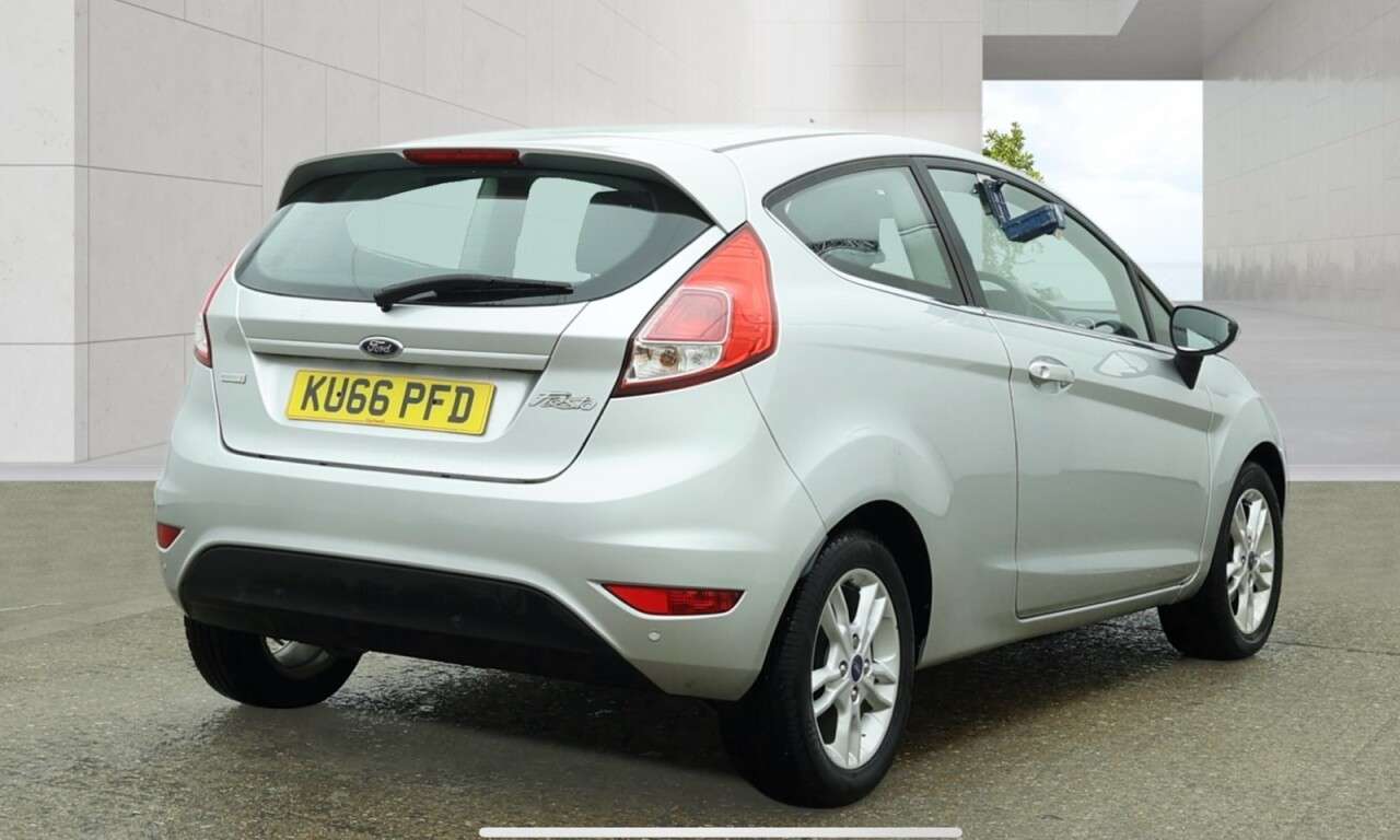 A 2016 FORD FIESTA 1.0T EcoBoost Zetec Hatchback 3dr Petrol Manual Euro 6 (s/s) (100 ps) Econo A 2016 FORD FIESTA 1.0T EcoBoost Zetec Hatchback 3dr Petrol Manual Euro 6 (s/s) (100 ps) Econo
