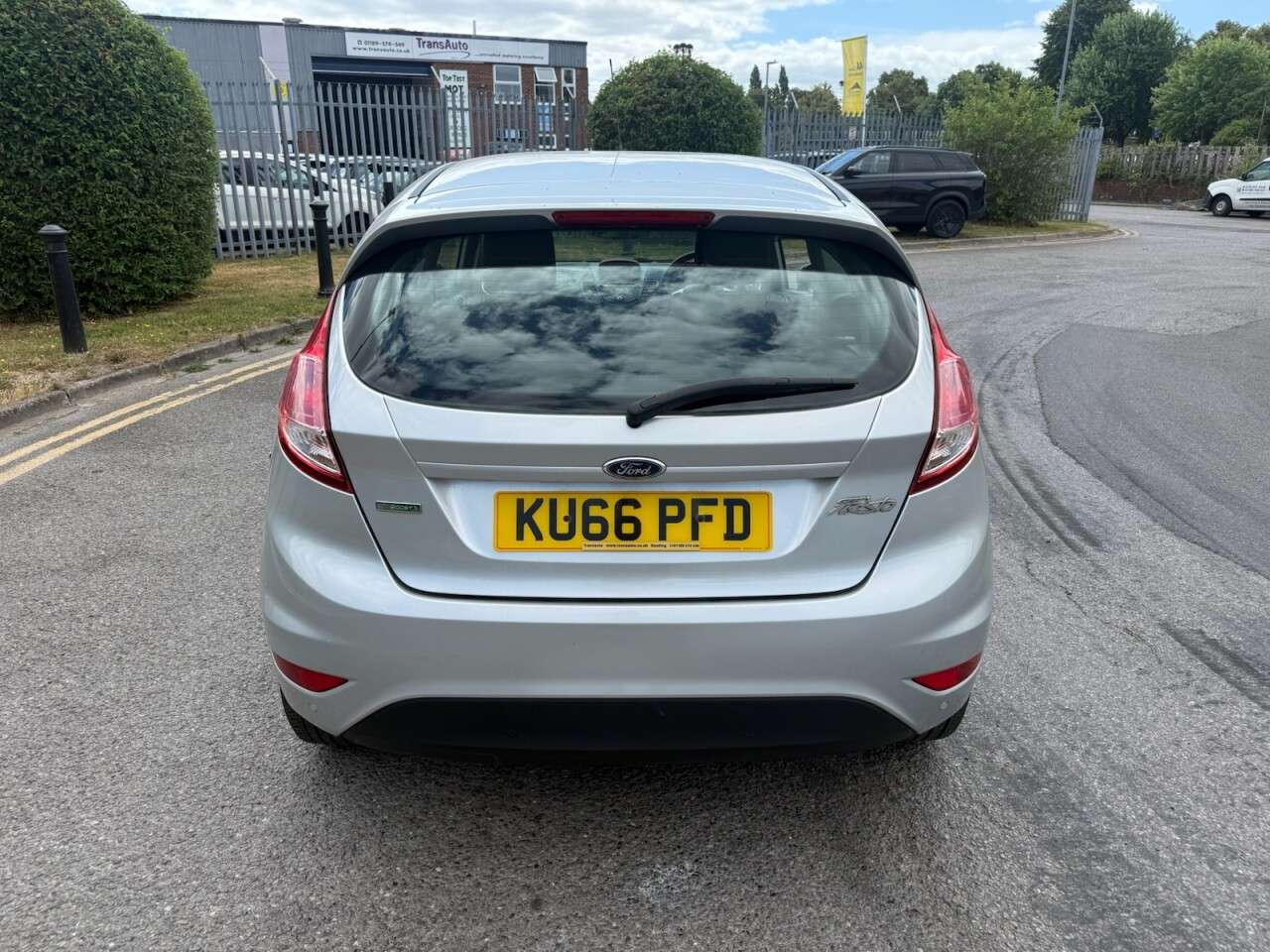 A 2016 FORD FIESTA 1.0T EcoBoost Zetec Hatchback 3dr Petrol Manual Euro 6 (s/s) (100 ps) Econo A 2016 FORD FIESTA 1.0T EcoBoost Zetec Hatchback 3dr Petrol Manual Euro 6 (s/s) (100 ps) Econo