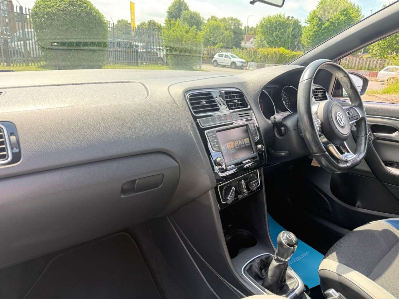 2014 VOLKSWAGEN POLO 2014 VOLKSWAGEN POLO