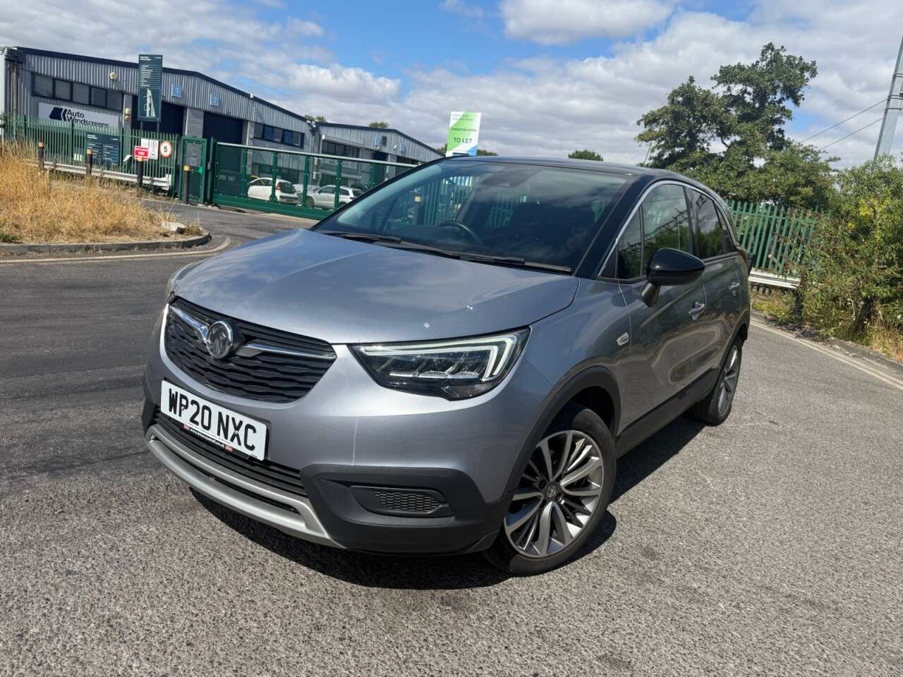 A 2020 VAUXHALL CROSSLAND X 1.2 SRi Nav SUV 5dr Petrol Manual Euro 6 (s/s) (83 ps) Economical .Navigati A 2020 VAUXHALL CROSSLAND X 1.2 SRi Nav SUV 5dr Petrol Manual Euro 6 (s/s) (83 ps) Economical .Navigati
