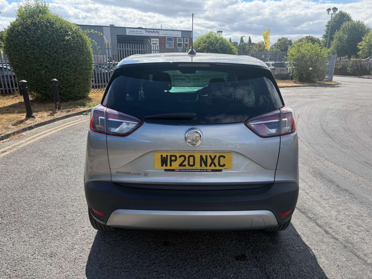 A 2020 VAUXHALL CROSSLAND X 1.2 SRi Nav SUV 5dr Petrol Manual Euro 6 (s/s) (83 ps) Economical .Navigati A 2020 VAUXHALL CROSSLAND X 1.2 SRi Nav SUV 5dr Petrol Manual Euro 6 (s/s) (83 ps) Economical .Navigati