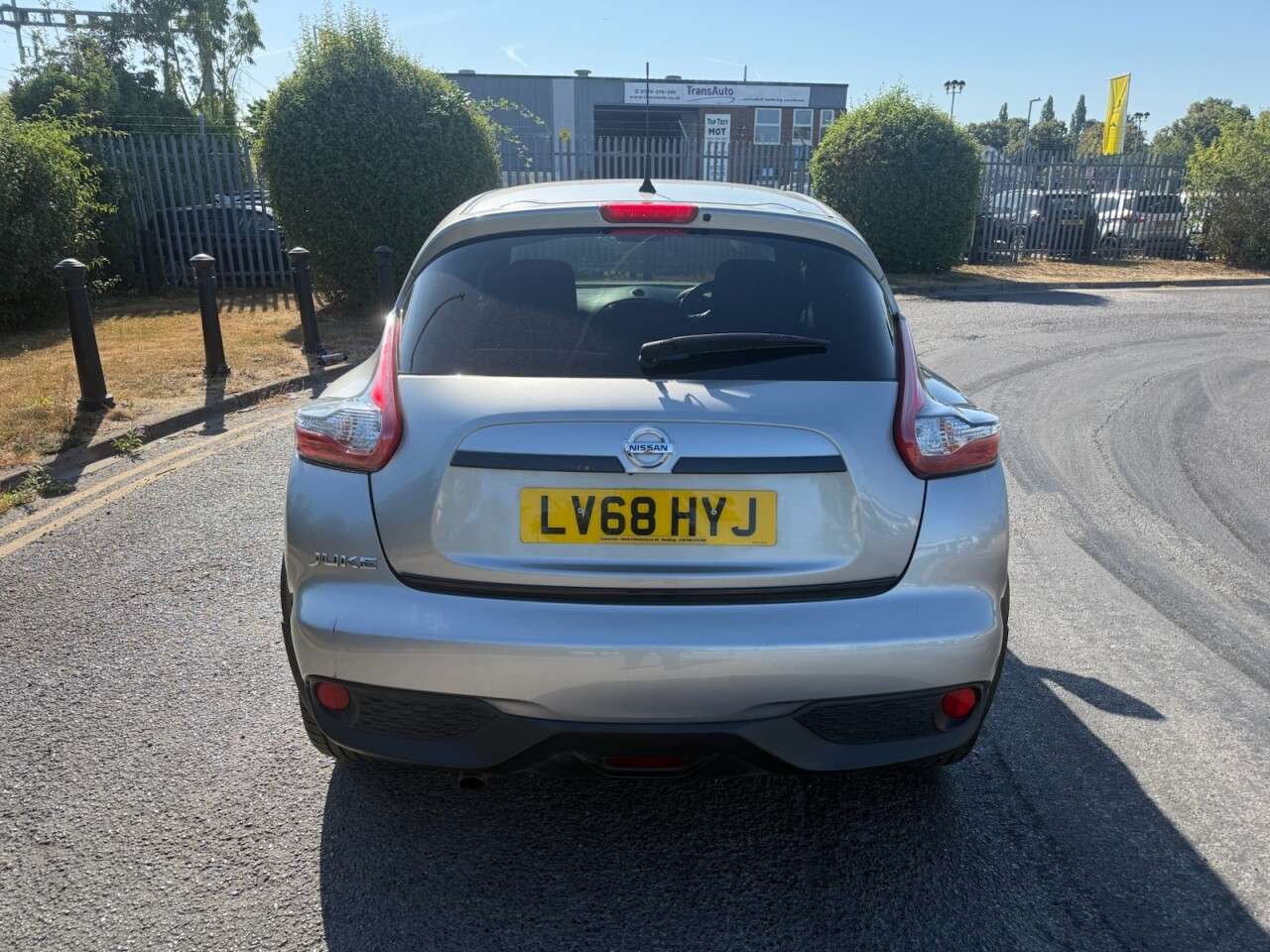 A 2018 NISSAN JUKE 1.2 DIG-T Tekna SUV 5dr Petrol Manual Euro 6 (s/s) (115 ps) Economical .Nav A 2018 NISSAN JUKE 1.2 DIG-T Tekna SUV 5dr Petrol Manual Euro 6 (s/s) (115 ps) Economical .Nav
