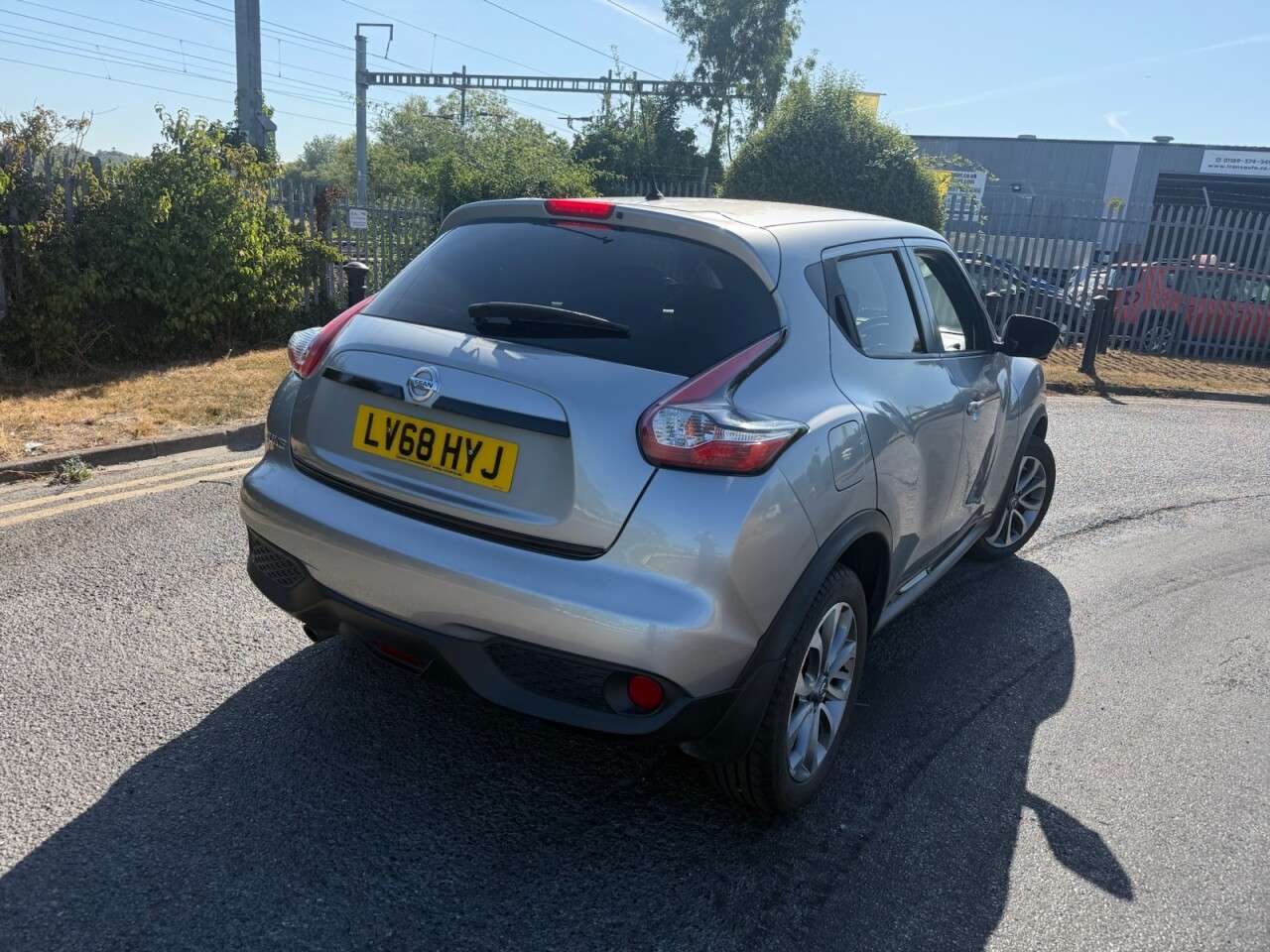 A 2018 NISSAN JUKE 1.2 DIG-T Tekna SUV 5dr Petrol Manual Euro 6 (s/s) (115 ps) Economical .Nav A 2018 NISSAN JUKE 1.2 DIG-T Tekna SUV 5dr Petrol Manual Euro 6 (s/s) (115 ps) Economical .Nav