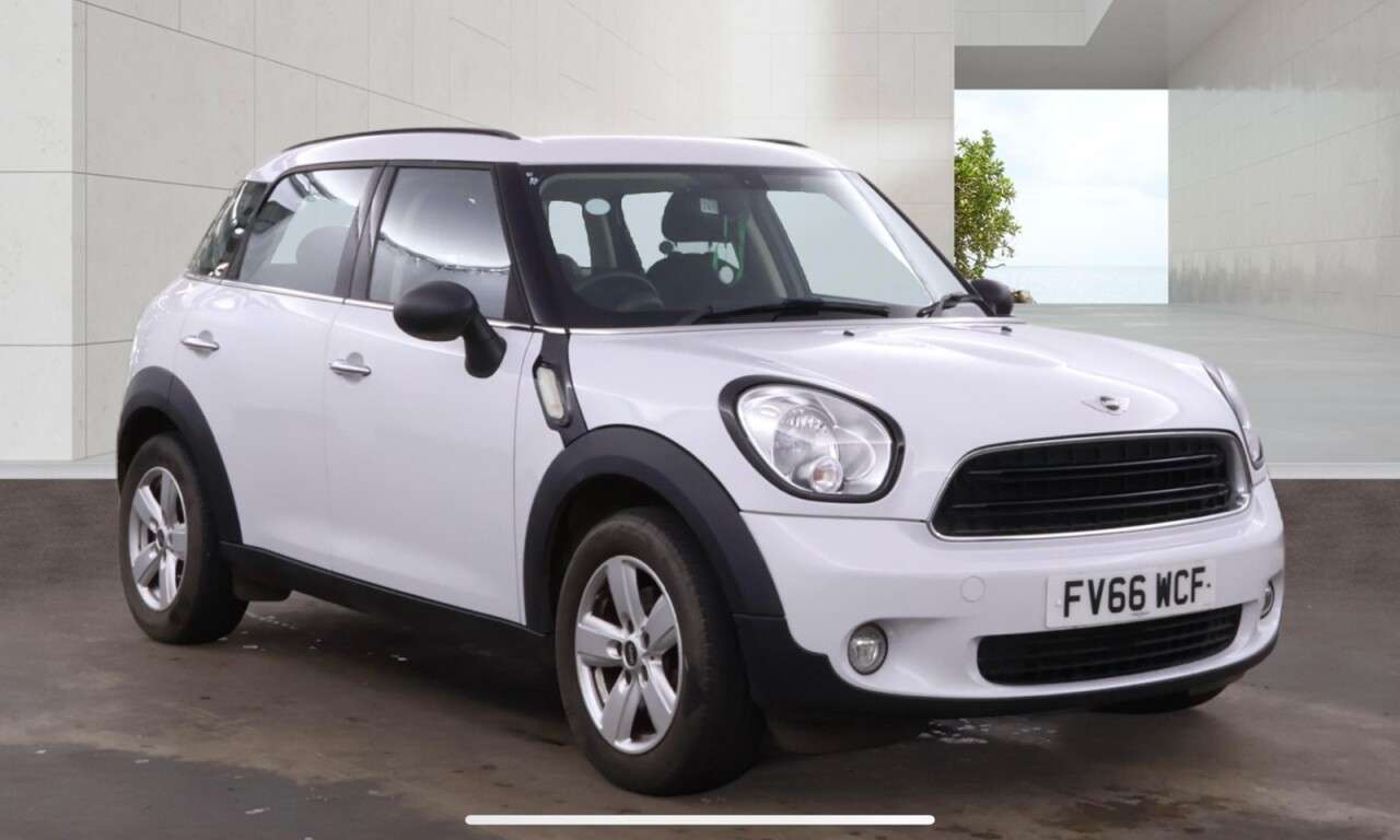 A 2016 MINI COUNTRYMAN 1.6 One SUV 5dr Petrol Manual Euro 6 (s/s) (98 ps) 12 Months MOT + 6 Months A 2016 MINI COUNTRYMAN 1.6 One SUV 5dr Petrol Manual Euro 6 (s/s) (98 ps) 12 Months MOT + 6 Months