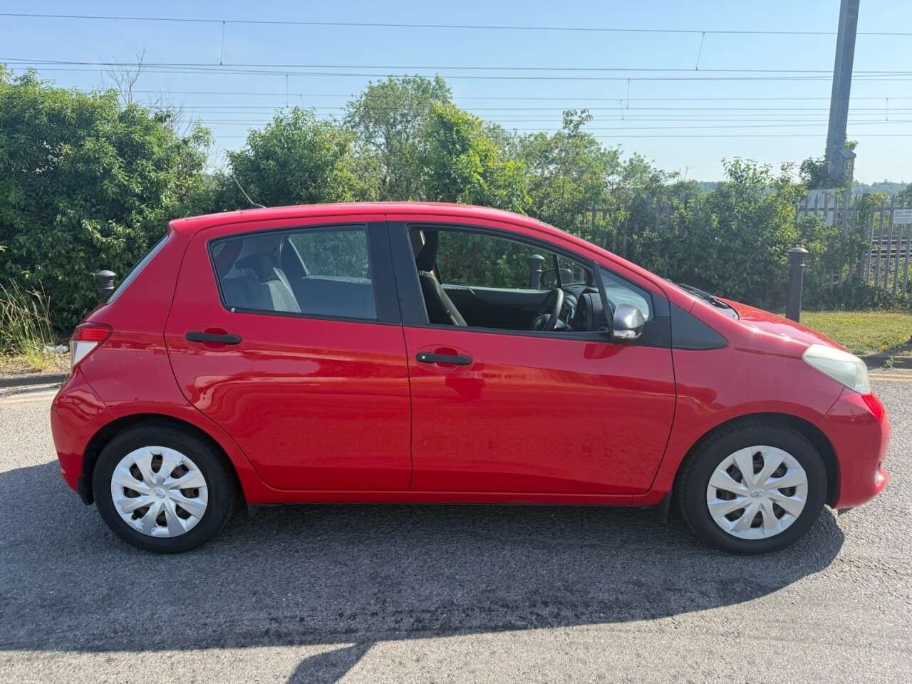 2012 TOYOTA YARIS 2012 TOYOTA YARIS