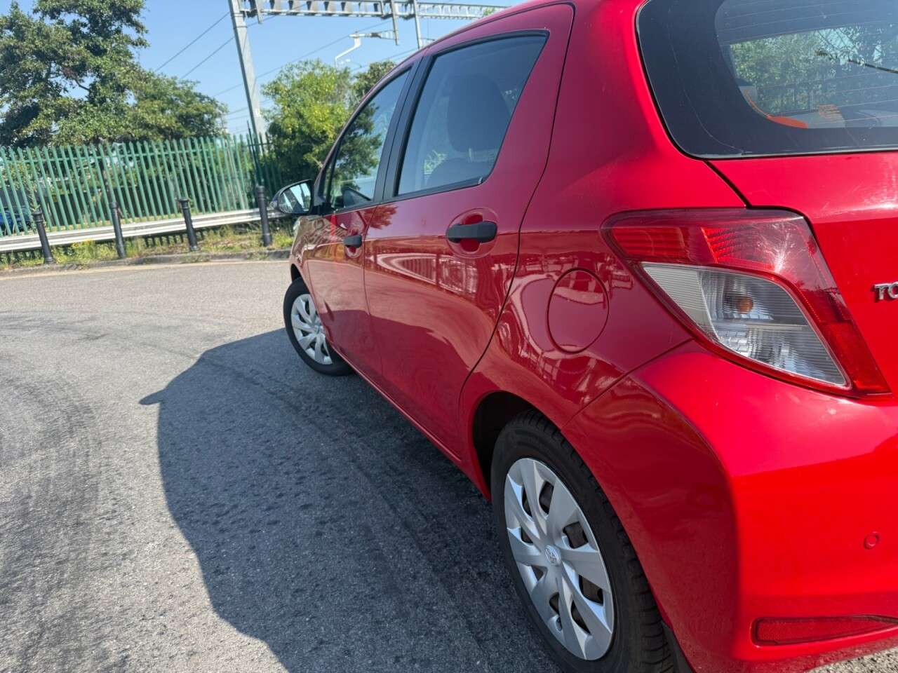 2012 TOYOTA YARIS 2012 TOYOTA YARIS