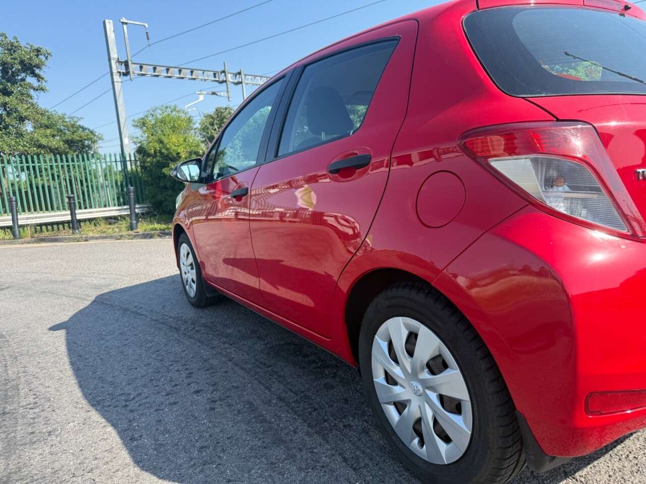 2012 TOYOTA YARIS 2012 TOYOTA YARIS