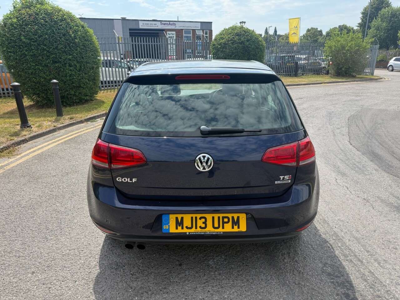 A 2013 VOLKSWAGEN GOLF 1.4 TSI BlueMotion Tech SE Hatchback 5dr Petrol Manual Euro 5 (s/s) (122 ps A 2013 VOLKSWAGEN GOLF 1.4 TSI BlueMotion Tech SE Hatchback 5dr Petrol Manual Euro 5 (s/s) (122 ps