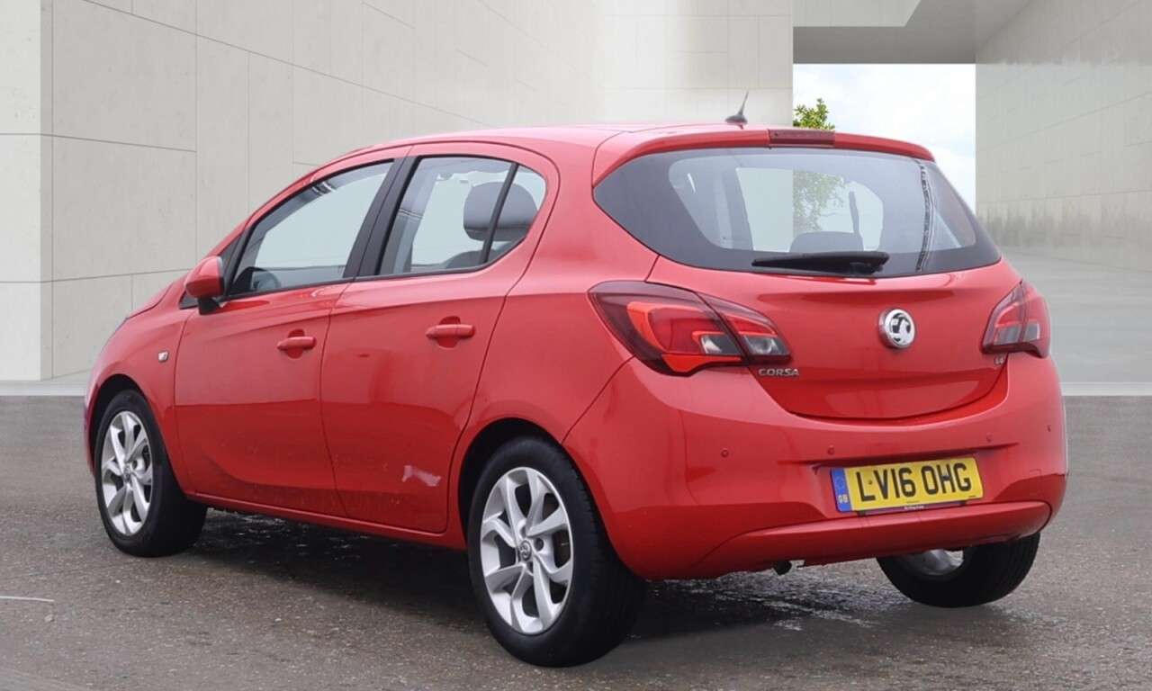 A 2016 VAUXHALL CORSA 1.4l 5dr 74 BHP Economical . A 2016 VAUXHALL CORSA 1.4l 5dr 74 BHP Economical .