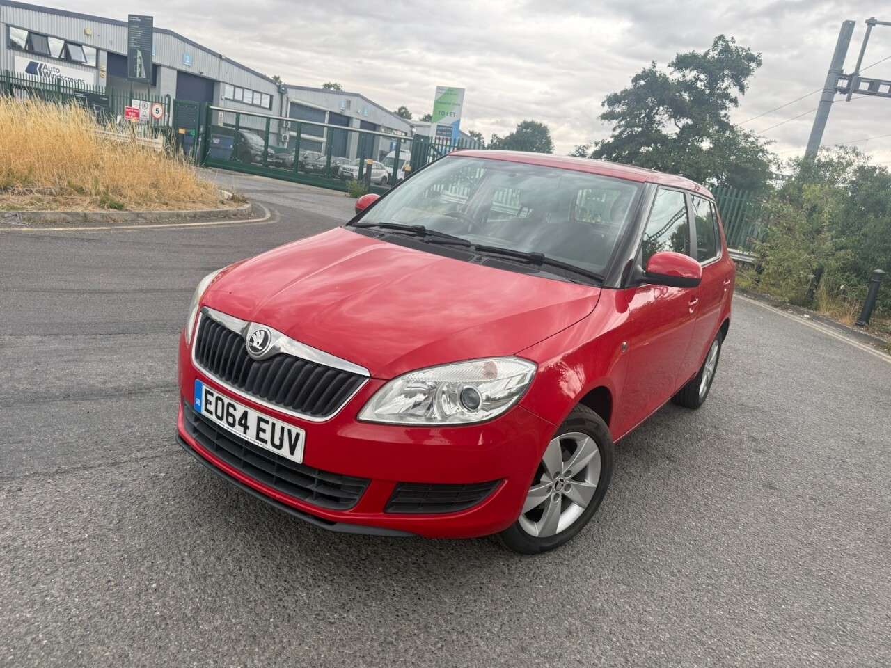 A 2014 SKODA FABIA 1.2 TSI SE Hatchback 5dr Petrol Manual Euro 5 (86 ps) 7 SERVICES A 2014 SKODA FABIA 1.2 TSI SE Hatchback 5dr Petrol Manual Euro 5 (86 ps) 7 SERVICES