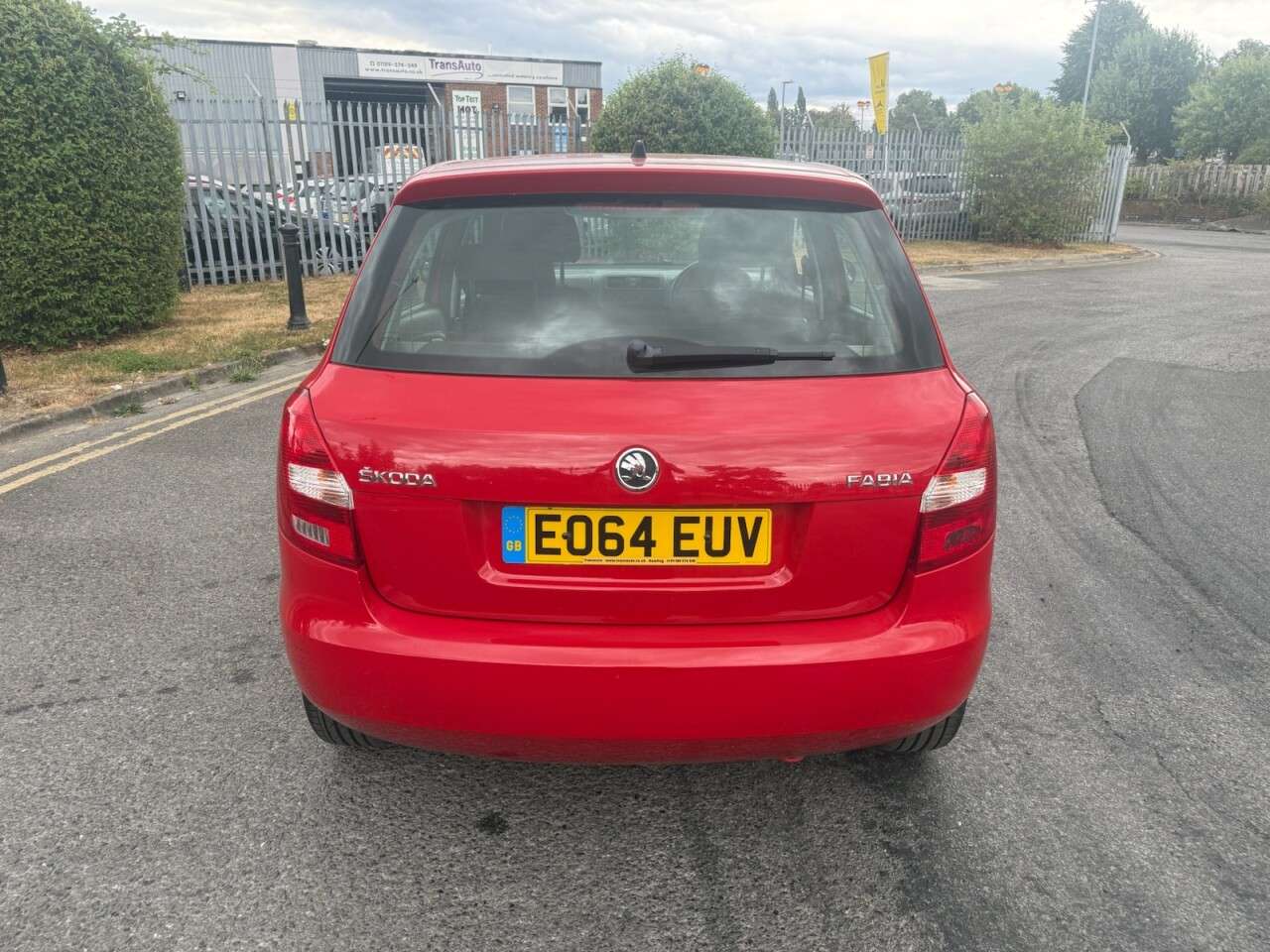 A 2014 SKODA FABIA 1.2 TSI SE Hatchback 5dr Petrol Manual Euro 5 (86 ps) 7 SERVICES A 2014 SKODA FABIA 1.2 TSI SE Hatchback 5dr Petrol Manual Euro 5 (86 ps) 7 SERVICES