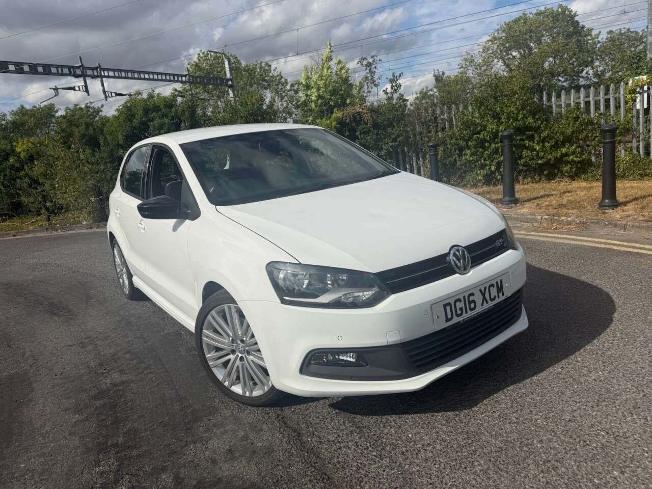 A 2016 VOLKSWAGEN POLO 1.4 TSI BlueMotion Tech ACT BlueGT Hatchback 5dr Petrol Manual Euro 6 (s/s) A 2016 VOLKSWAGEN POLO 1.4 TSI BlueMotion Tech ACT BlueGT Hatchback 5dr Petrol Manual Euro 6 (s/s)