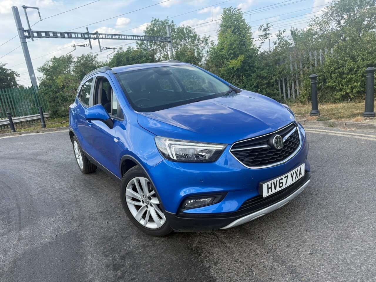 A 2017 VAUXHALL MOKKA X 1.4i Turbo Design Nav SUV 5dr Petrol Manual Euro 6 (s/s) (140 ps) Economica A 2017 VAUXHALL MOKKA X 1.4i Turbo Design Nav SUV 5dr Petrol Manual Euro 6 (s/s) (140 ps) Economica