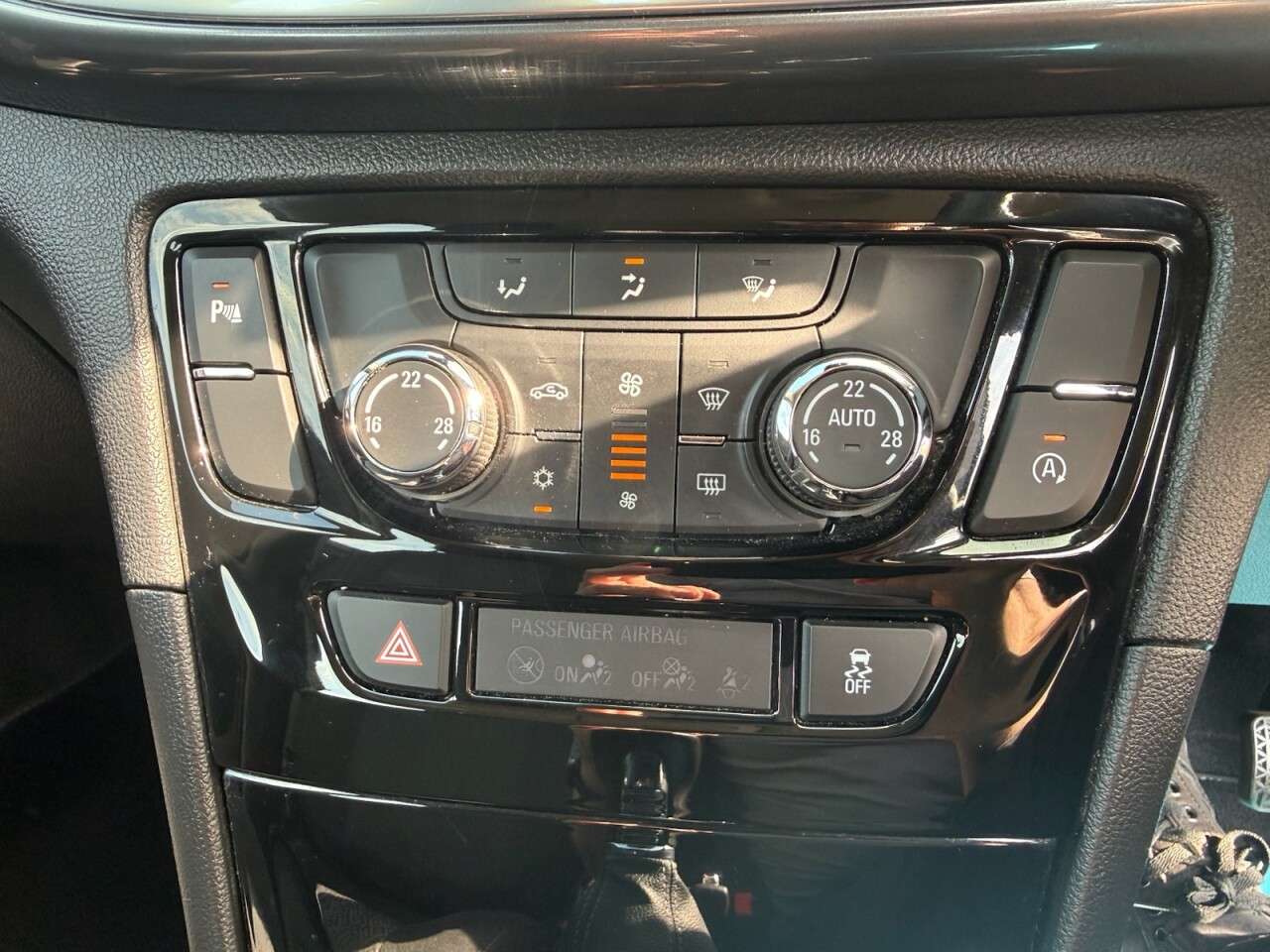 2017 VAUXHALL MOKKA X 2017 VAUXHALL MOKKA X