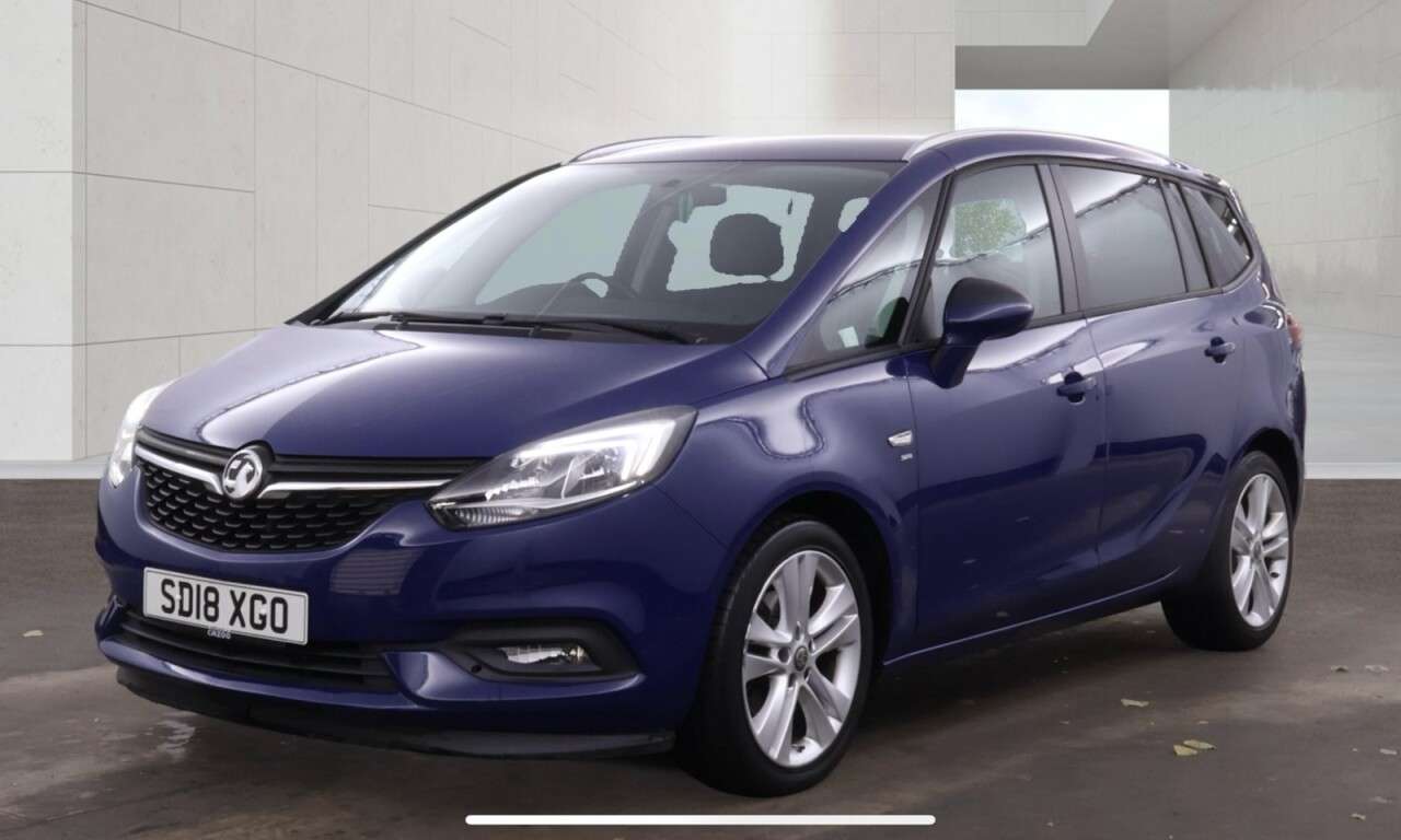A 2018 VAUXHALL ZAFIRA TOURER SRI NAV A 2018 VAUXHALL ZAFIRA TOURER SRI NAV