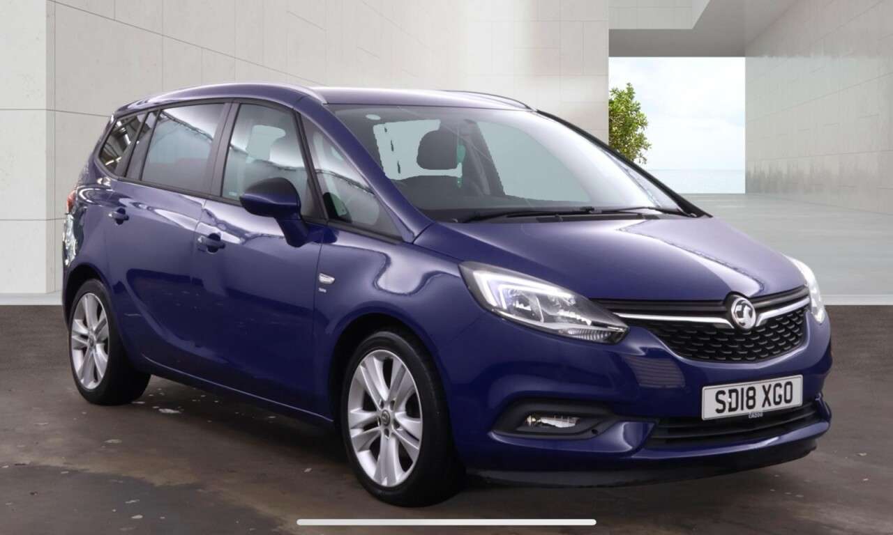 A 2018 VAUXHALL ZAFIRA TOURER SRI NAV A 2018 VAUXHALL ZAFIRA TOURER SRI NAV