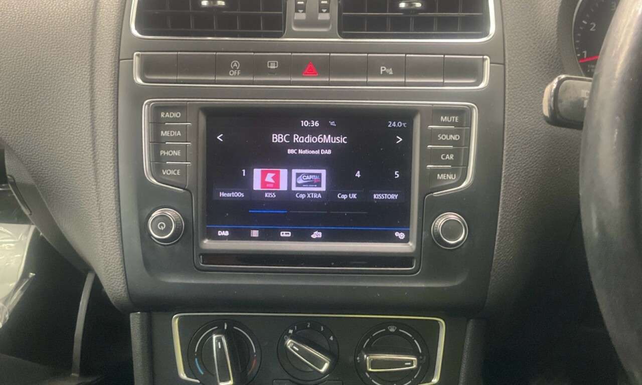 2017 VOLKSWAGEN POLO 2017 VOLKSWAGEN POLO