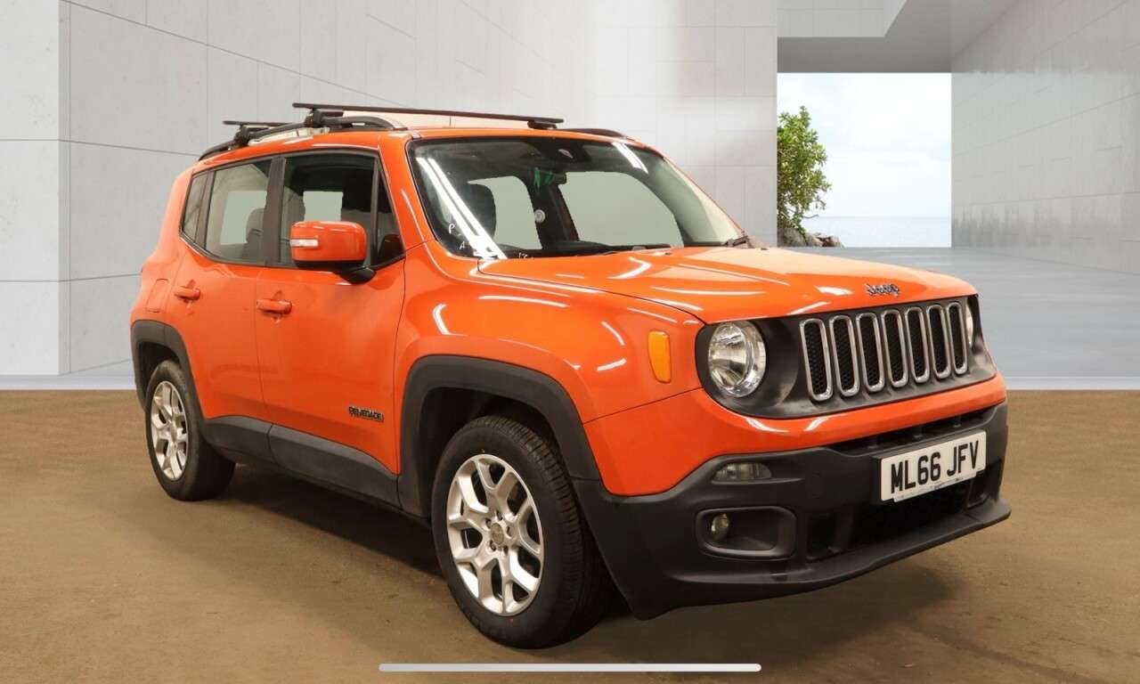 A 2016 JEEP RENEGADE 1.4T MultiAirII Longitude SUV 5dr Petrol Manual Euro 6 (s/s) (140 ps) 12 Mo A 2016 JEEP RENEGADE 1.4T MultiAirII Longitude SUV 5dr Petrol Manual Euro 6 (s/s) (140 ps) 12 Mo