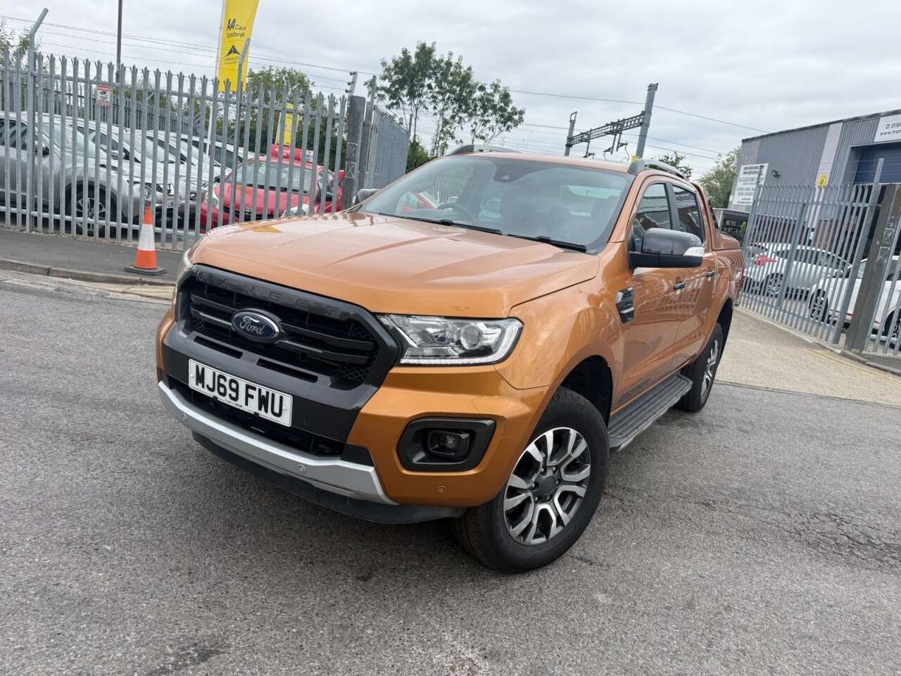 A 2019 FORD RANGER 2.0 EcoBlue Wildtrak Pickup Double Cab 4dr Diesel Auto 4WD Euro 6 (s/s) (21 A 2019 FORD RANGER 2.0 EcoBlue Wildtrak Pickup Double Cab 4dr Diesel Auto 4WD Euro 6 (s/s) (21