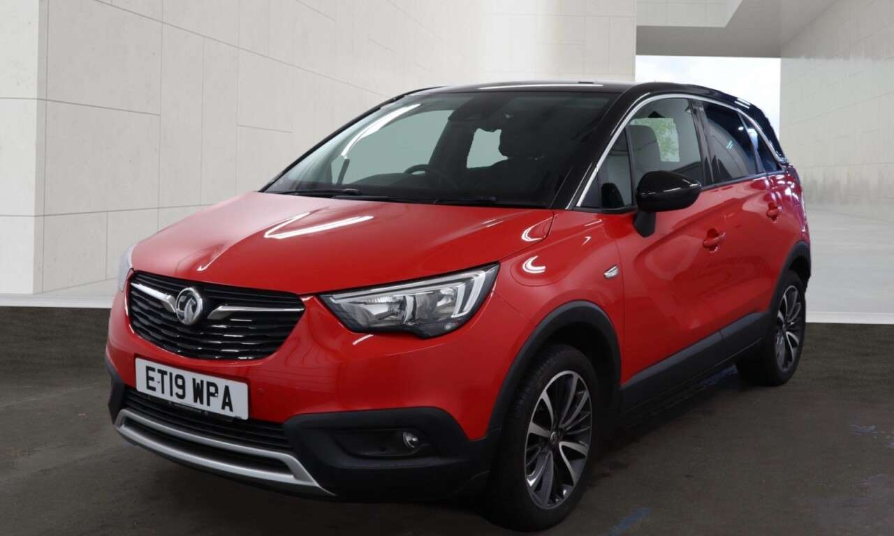 A 2019 VAUXHALL CROSSLAND X 1.2 Turbo GPF Elite Nav SUV 5dr Petrol Auto Euro 6 (s/s) (110 ps) Half Leat A 2019 VAUXHALL CROSSLAND X 1.2 Turbo GPF Elite Nav SUV 5dr Petrol Auto Euro 6 (s/s) (110 ps) Half Leat