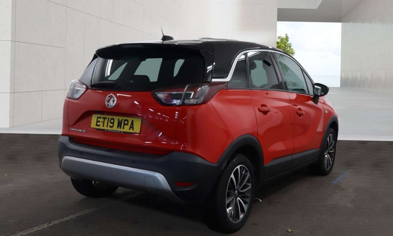 A 2019 VAUXHALL CROSSLAND X 1.2 Turbo GPF Elite Nav SUV 5dr Petrol Auto Euro 6 (s/s) (110 ps) Half Leat A 2019 VAUXHALL CROSSLAND X 1.2 Turbo GPF Elite Nav SUV 5dr Petrol Auto Euro 6 (s/s) (110 ps) Half Leat